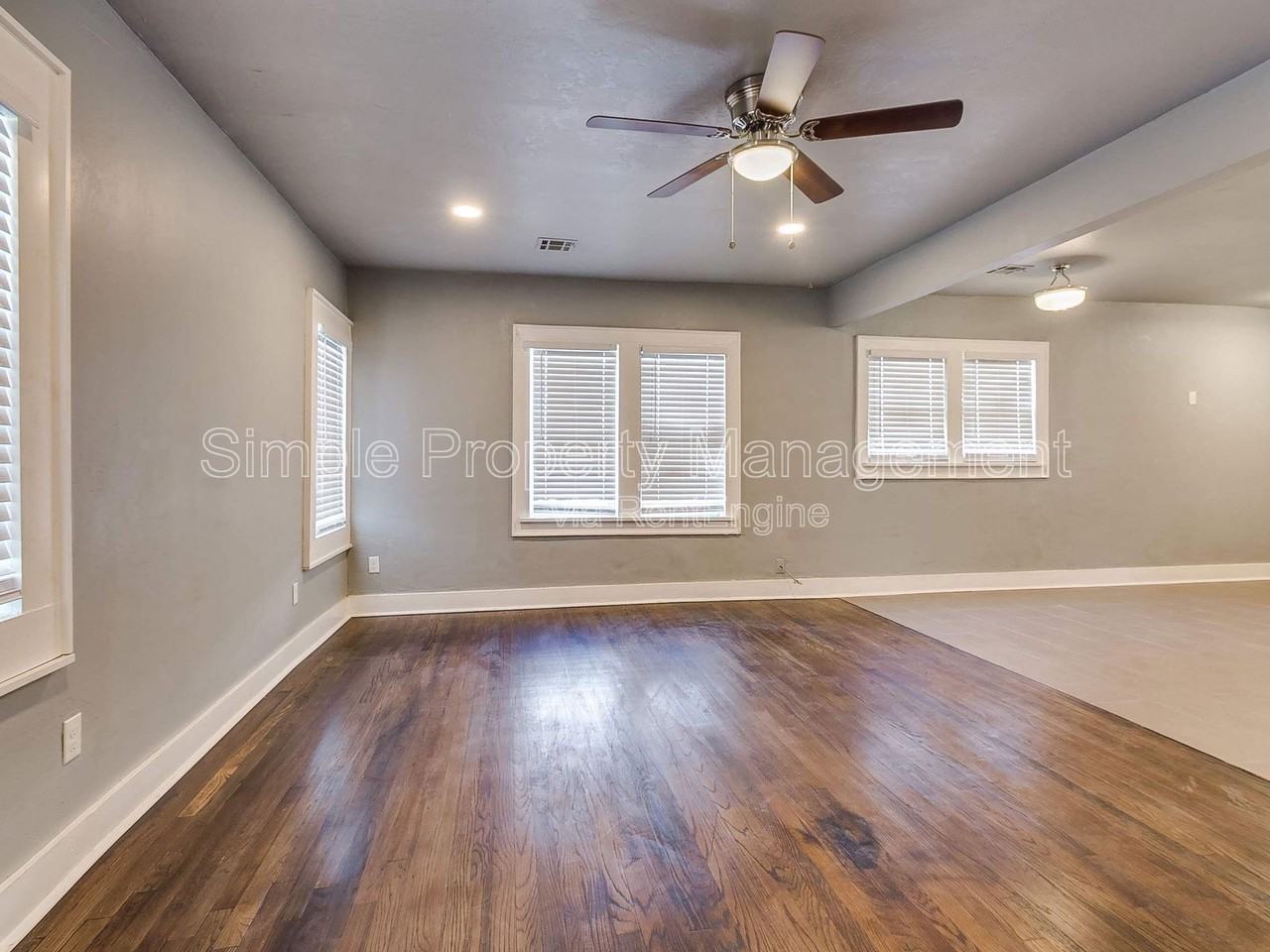 4326 N Blackwelder Ave - Photo 3 of 18