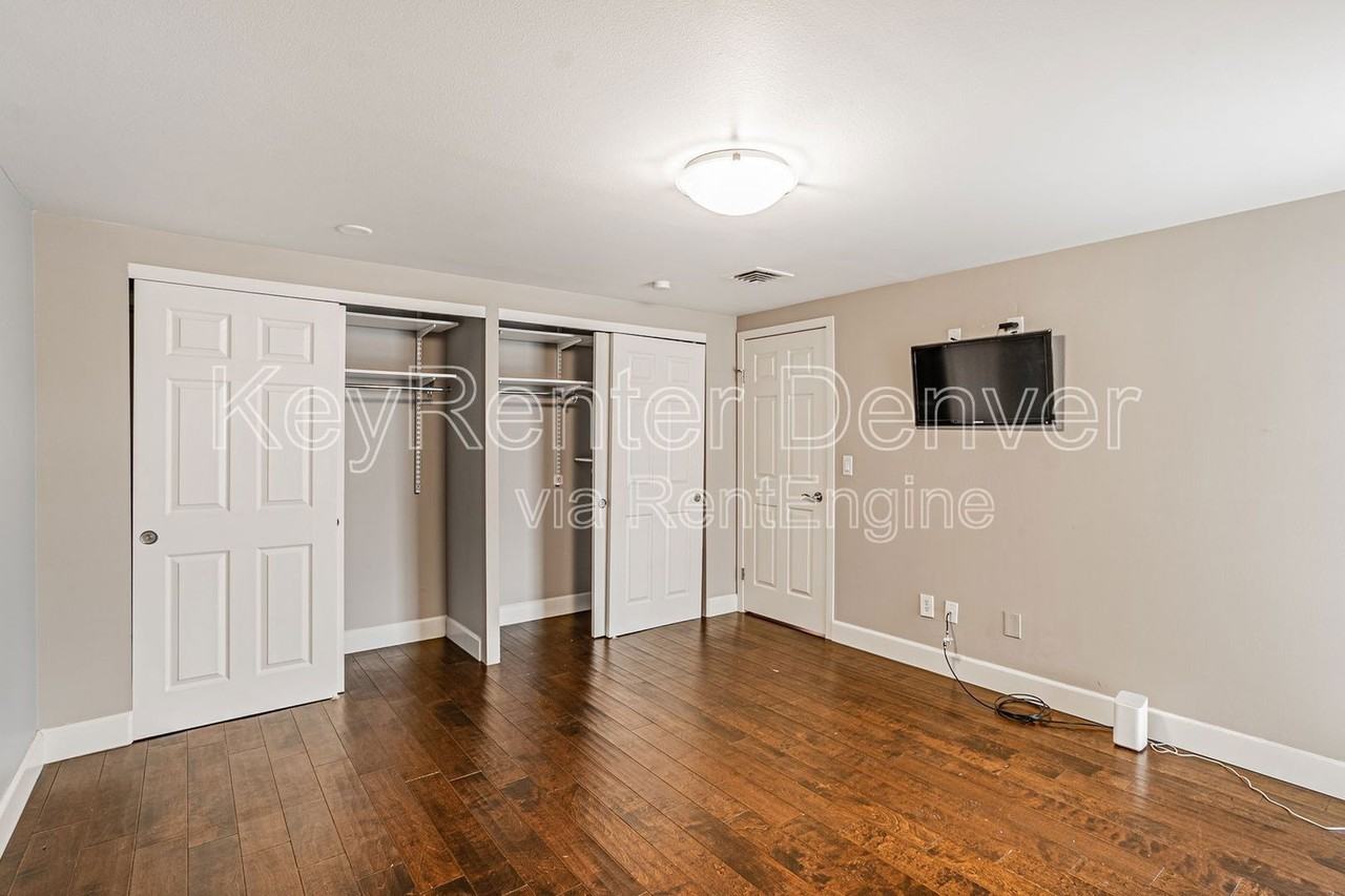 800 N Pearl St #202 - Photo 4 of 44