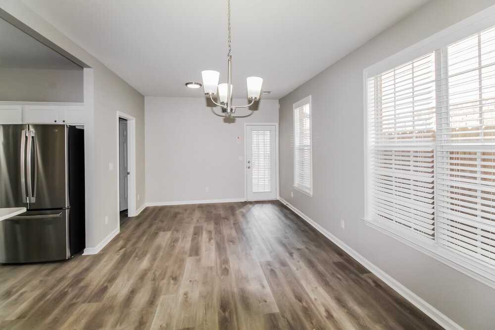 8565 Griffin Park Dr - Photo 6 of 17
