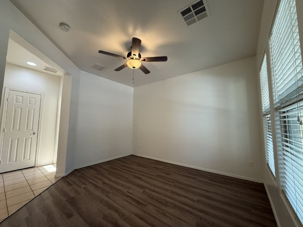 7258 W Palmaire Ave - Photo 2 of 33