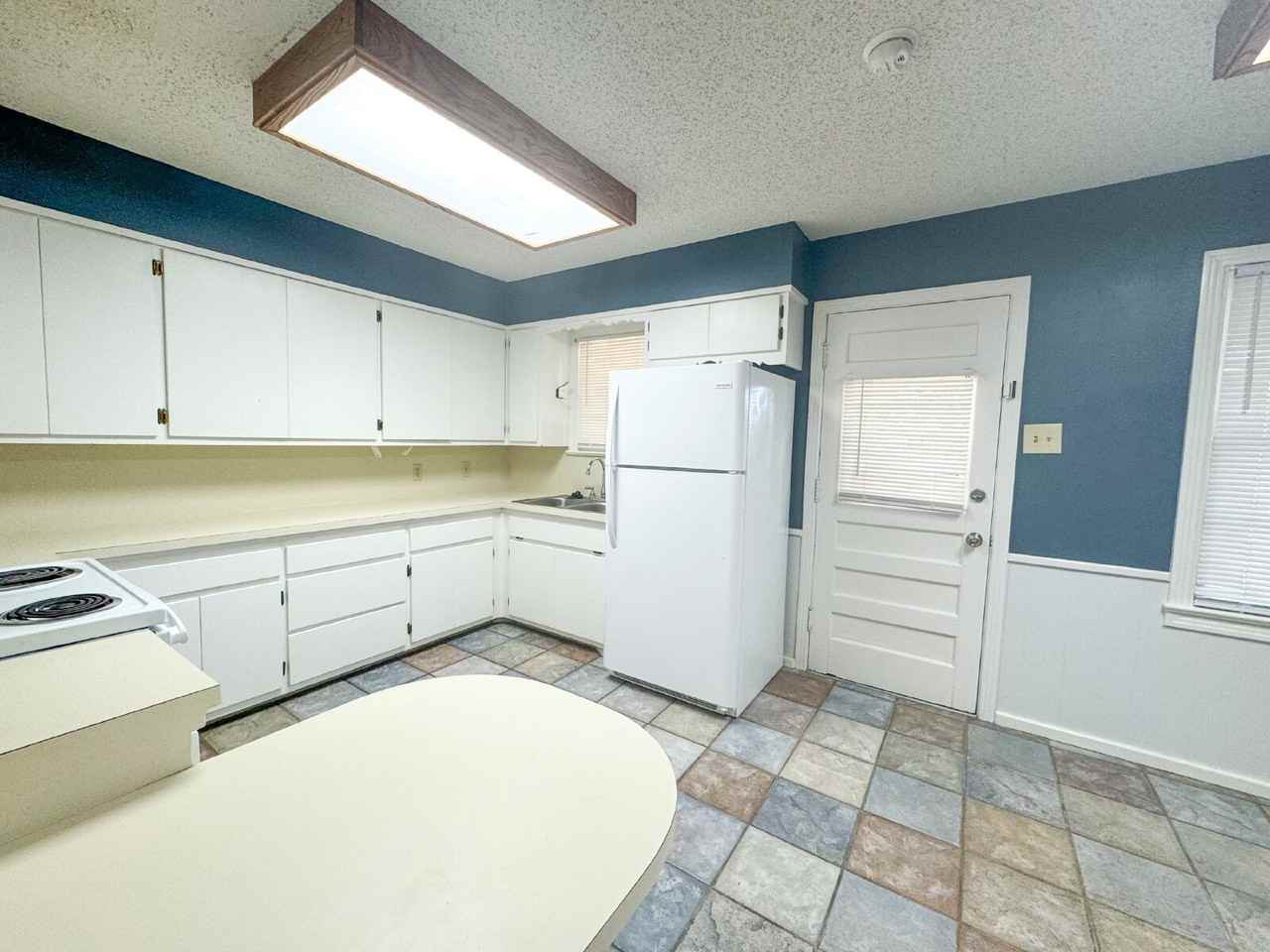 3306 36th St - Photo 7 of 13