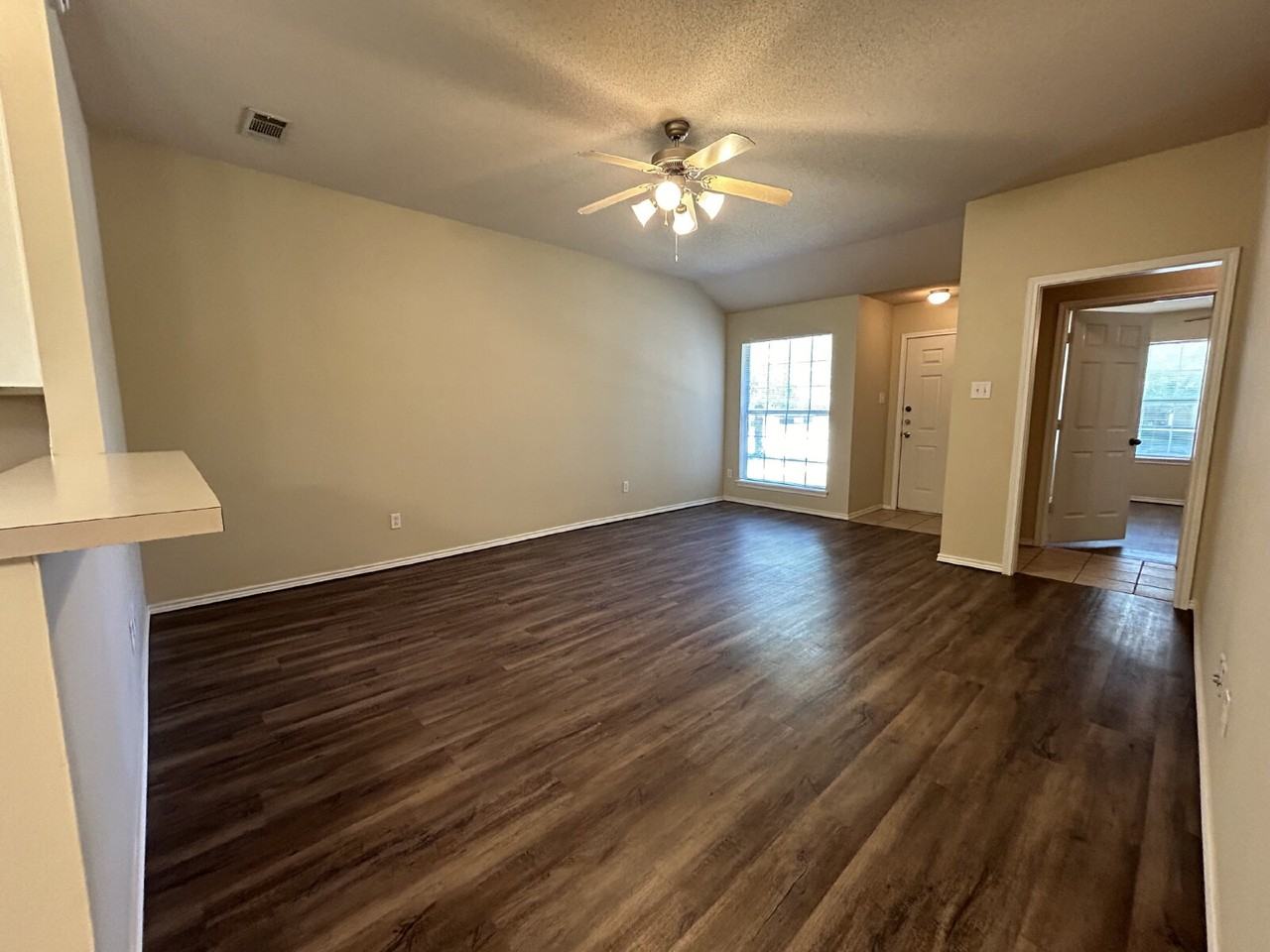 511 N Clinton Ave - Photo 2 of 15