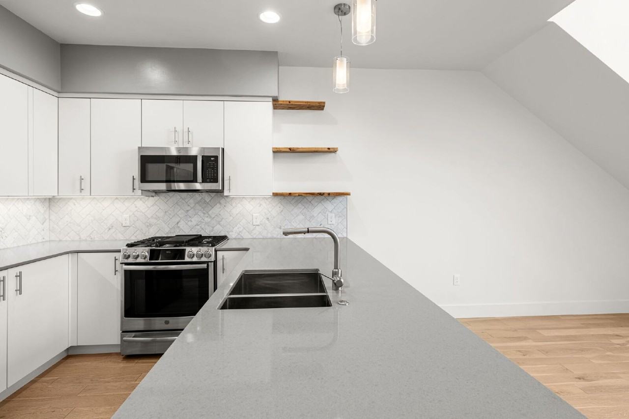 3854 Blondie St - Photo 3 of 26