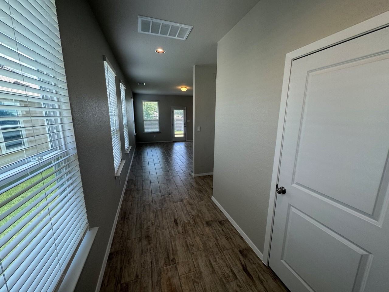 390 Delta Crst - Photo 6 of 31