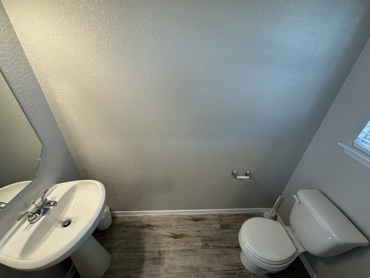 390 Delta Crst - Photo 7 of 31