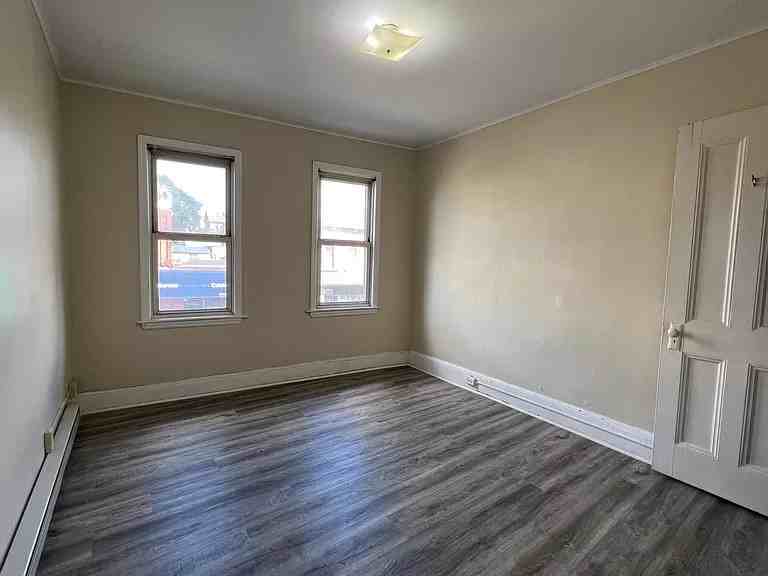 236 Paterson Ave #3 - Photo 3 of 4