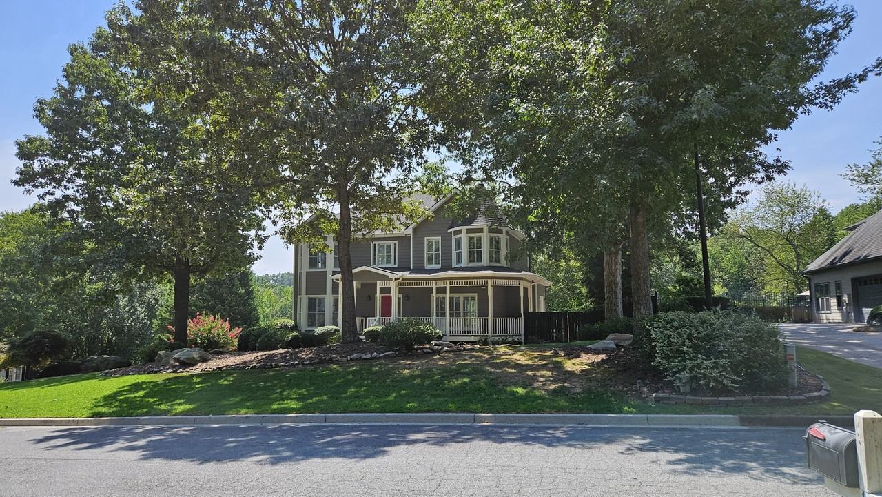 1680 Heritage Dr #NA - Photo 3 of 30