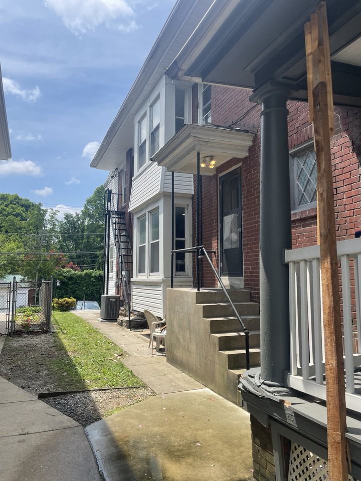 944 Penn Ave #2ndFL - Photo 2 of 14