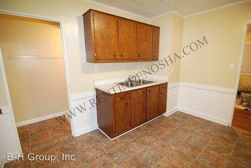 6338 49th Ave - Photo 2 of 17