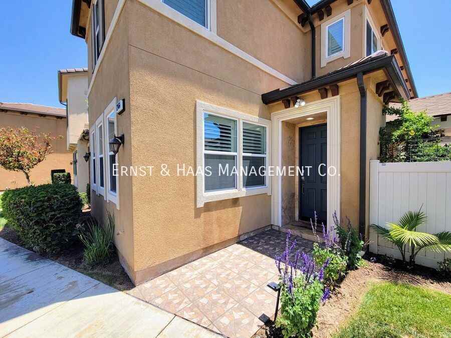 12464 Boxwood Ter - Photo 2 of 38