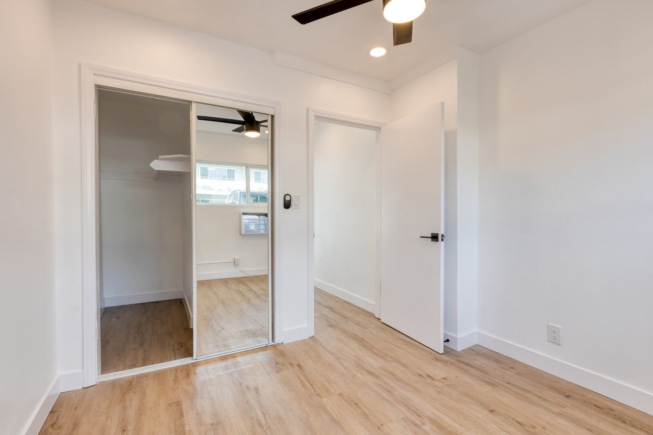 10015 Alondra Blvd #4 - Photo 3 of 5