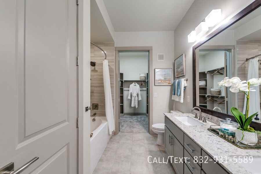 5195 Hidalgo St #AL5 - Photo 7 of 12