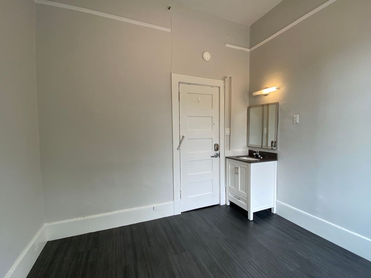 706 Kearny St - Photo 2 of 11