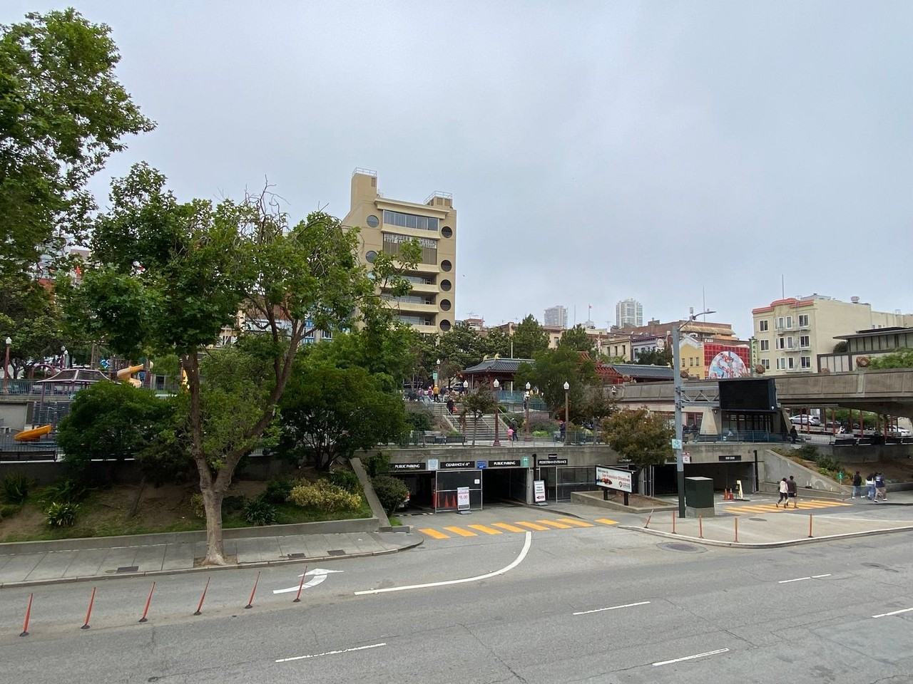 706 Kearny St - Photo 5 of 11