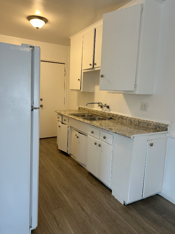 4028 Palmwood Dr #5 - Photo 5 of 22