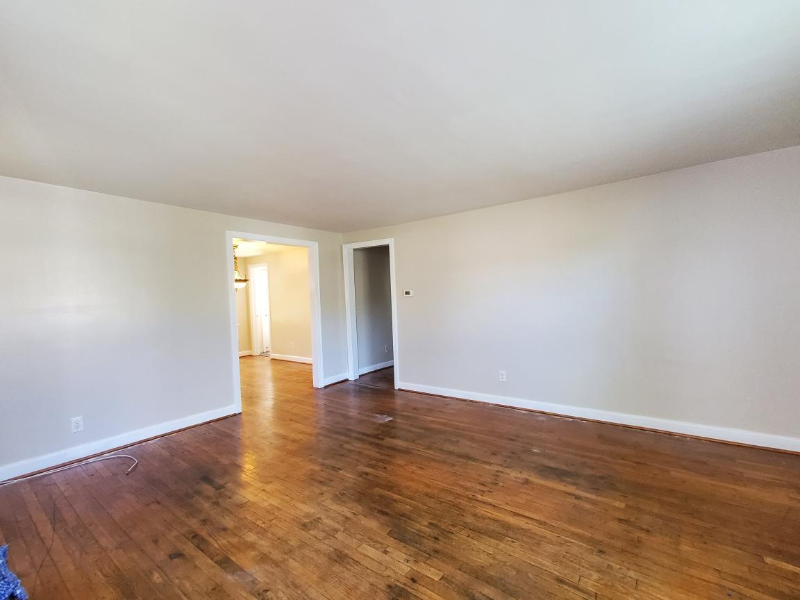 4922 Chamberlayne Ave #B - Photo 3 of 11