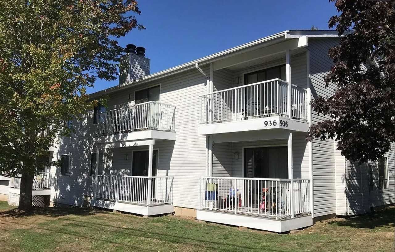 936 24th Street - Photo 4 of 22