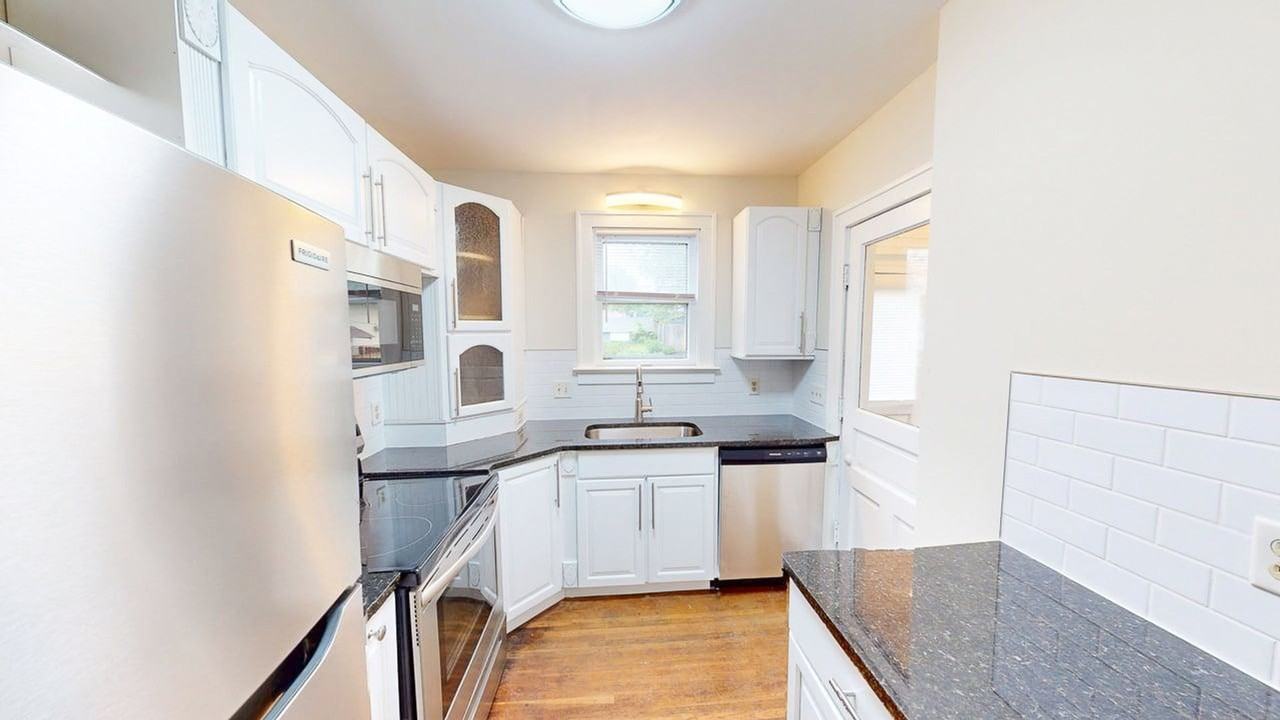 210 Olentangy St - Photo 2 of 11