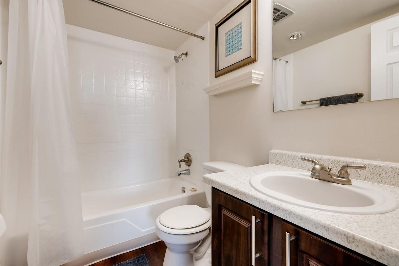 The Ventana at Colorado Station - Photo 7 of 33