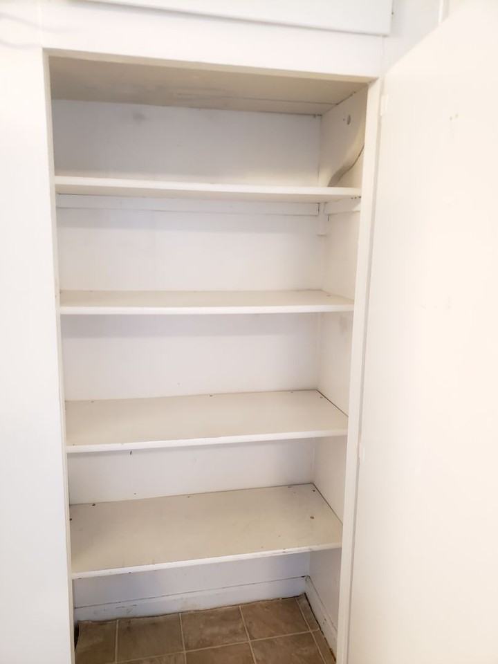 211 N Delaware St - Photo 6 of 22