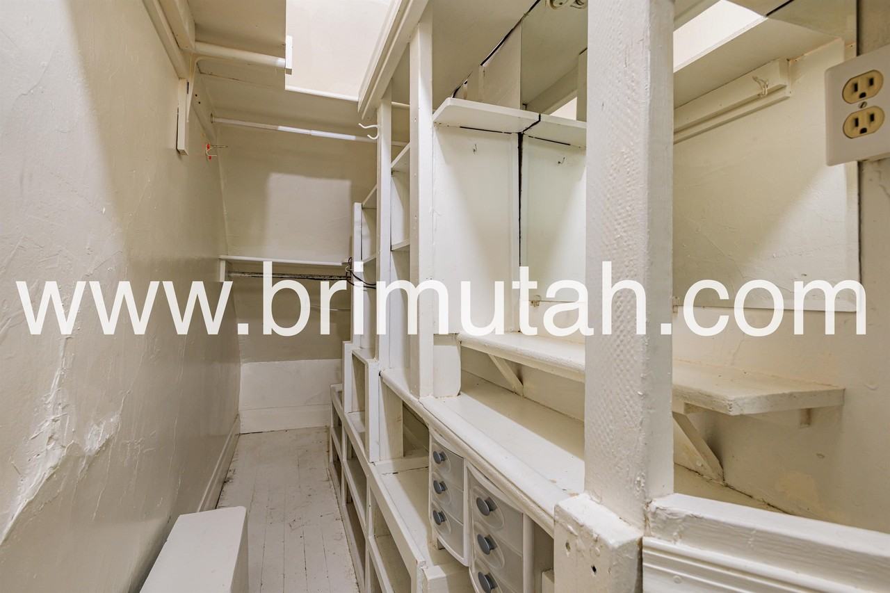 368 S. University St. - Photo 7 of 16