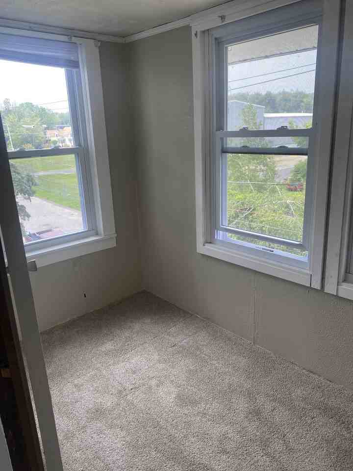 12 Mill St - Photo 2 of 5