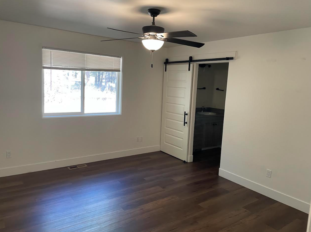 454 Park Avenue - Unit A - Photo 2 of 11