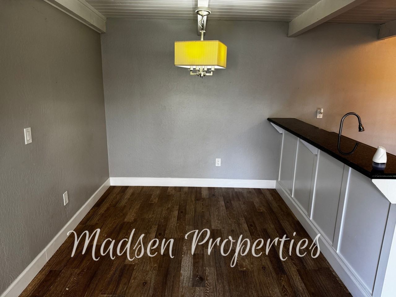 2925 Godman Avenue - Photo 6 of 24