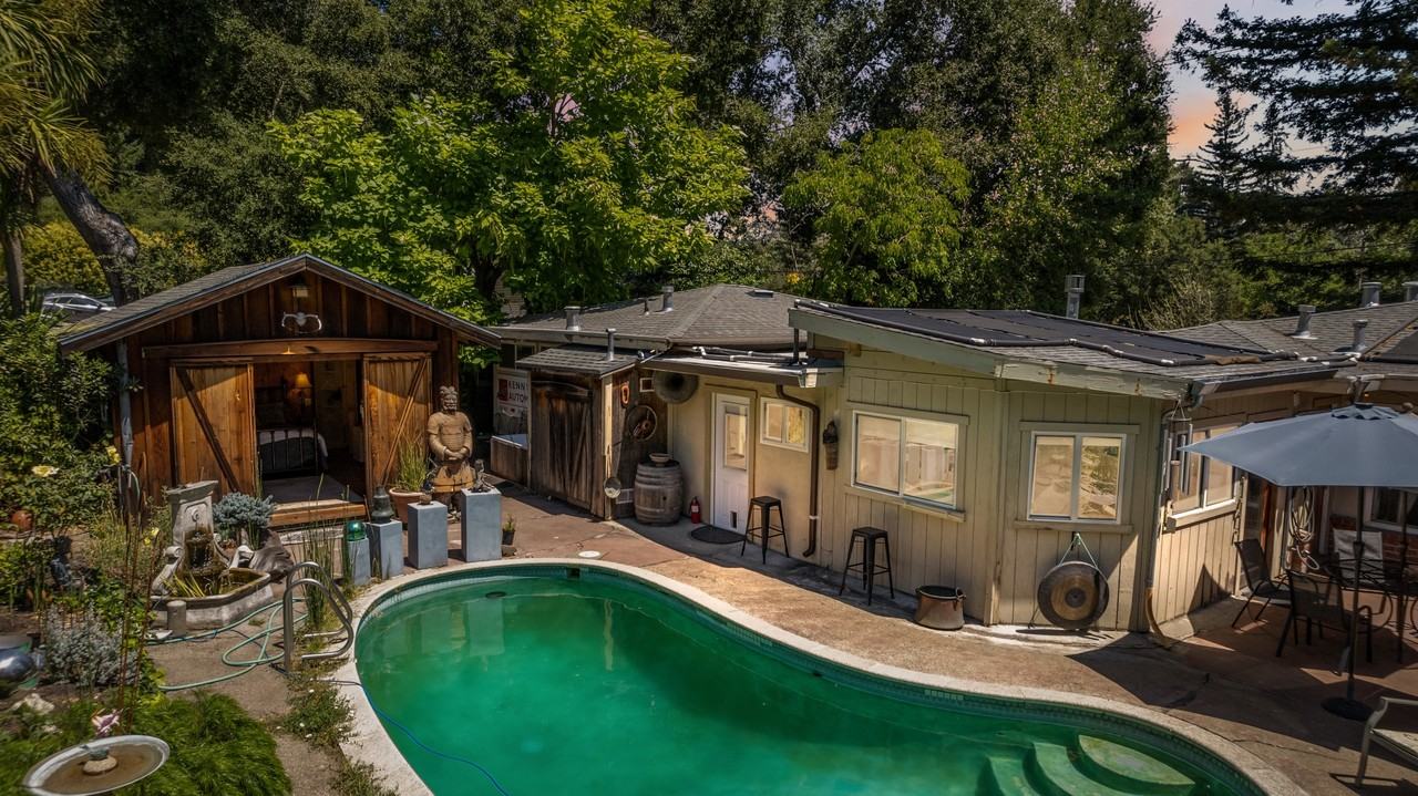 8011 Highway 9 - Photo 2 of 17