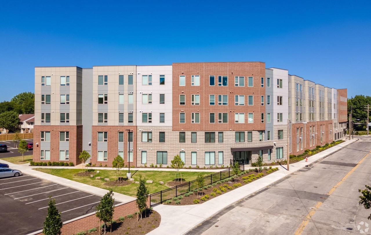 Axis at Ansel - Photo 3 of 27