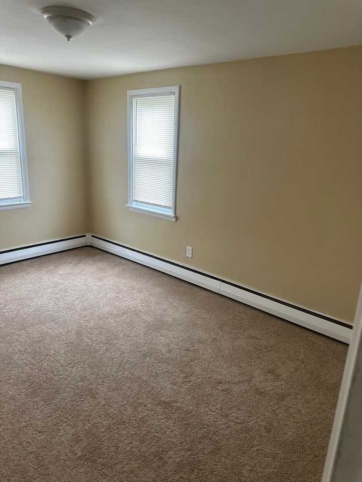 1000 Mt. Airy Ave - Photo 3 of 20