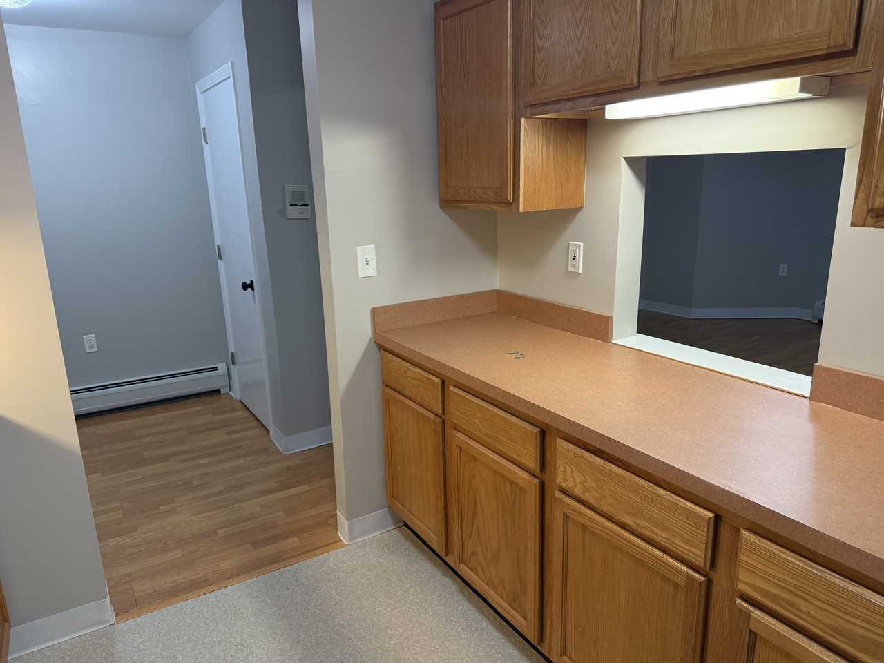 330-336 College Street - Photo 3 of 10