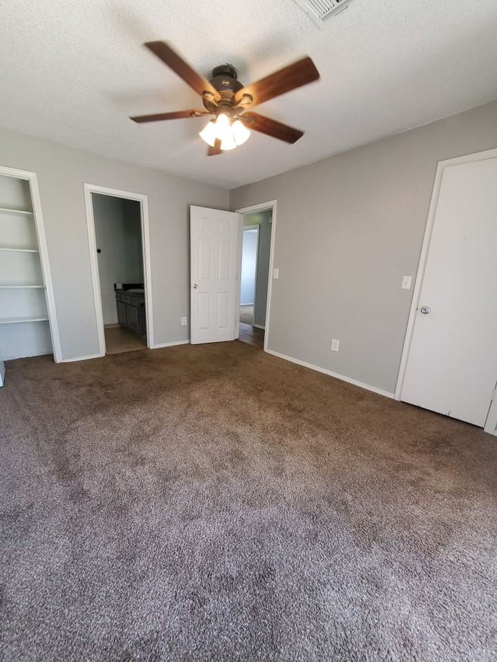 Leadville Properties- Houses - Photo 4 of 34