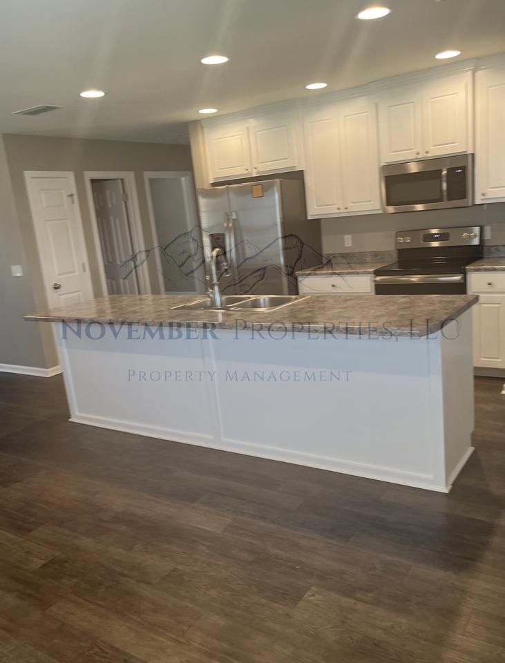 2308 Middleton Rd - Photo 2 of 5