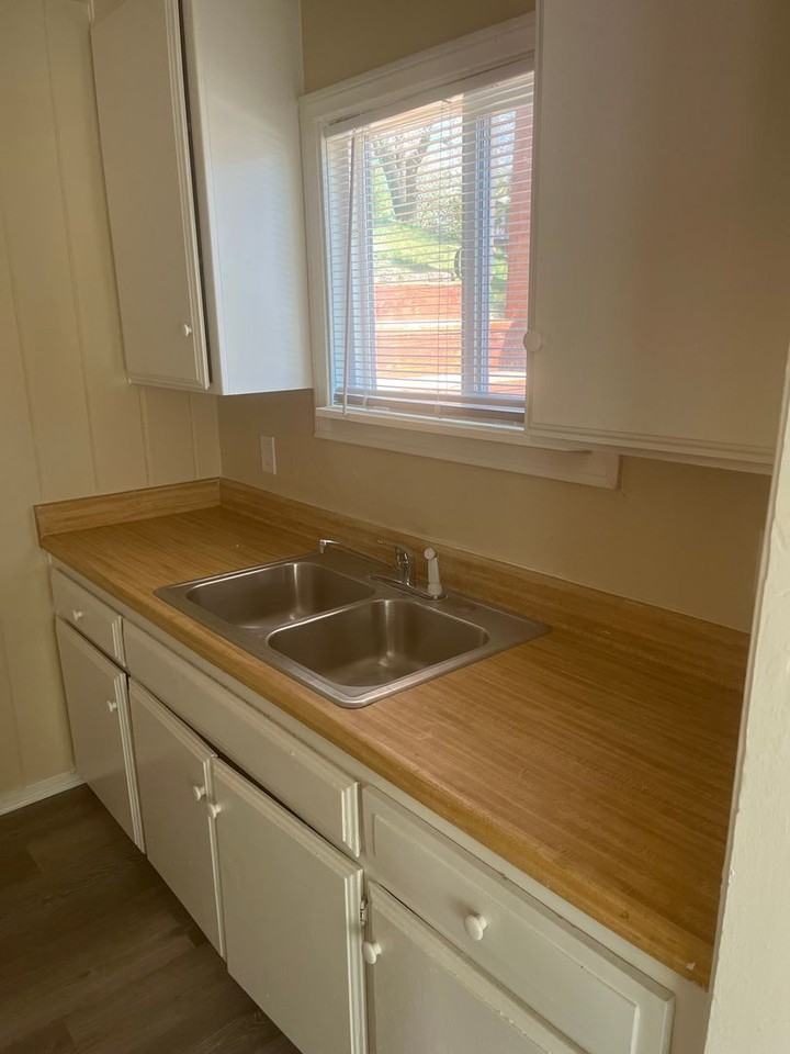 Lake Arrowhead Units - Photo 3 of 12