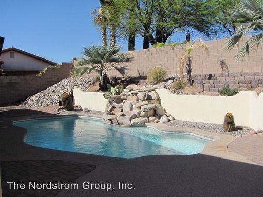 212 N Fenceline Dr - Photo 2 of 14