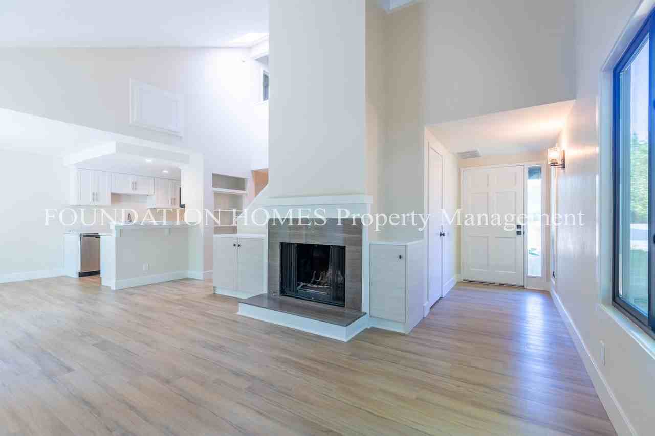 74 Windstone Dr - Photo 5 of 17