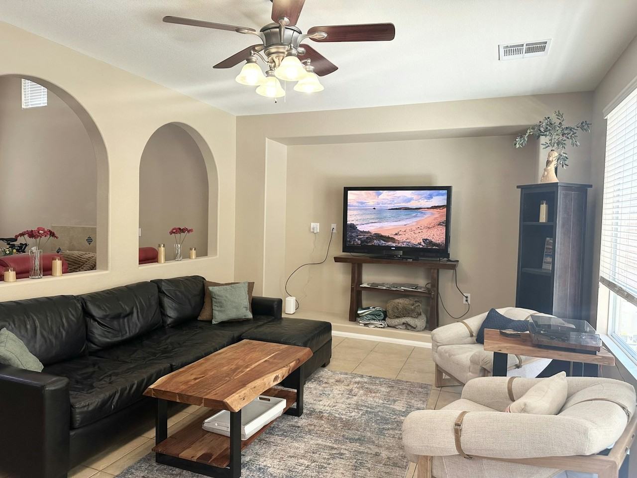 11764 Via Esperanza Street - Photo 2 of 19