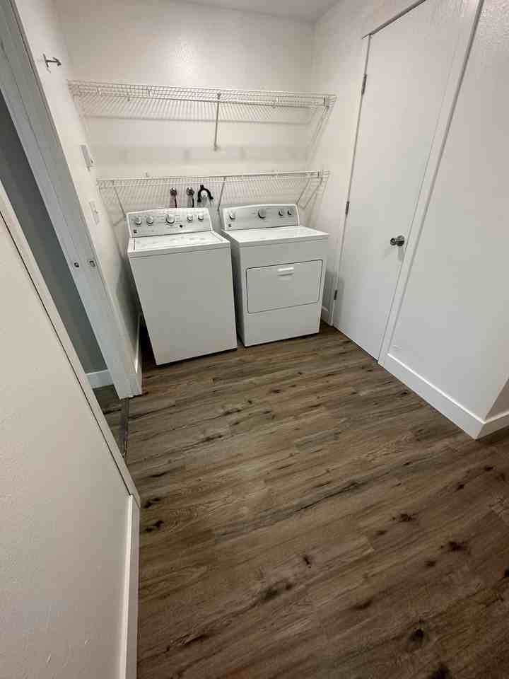 605 Andrew Street, Unit A - Photo 6 of 13