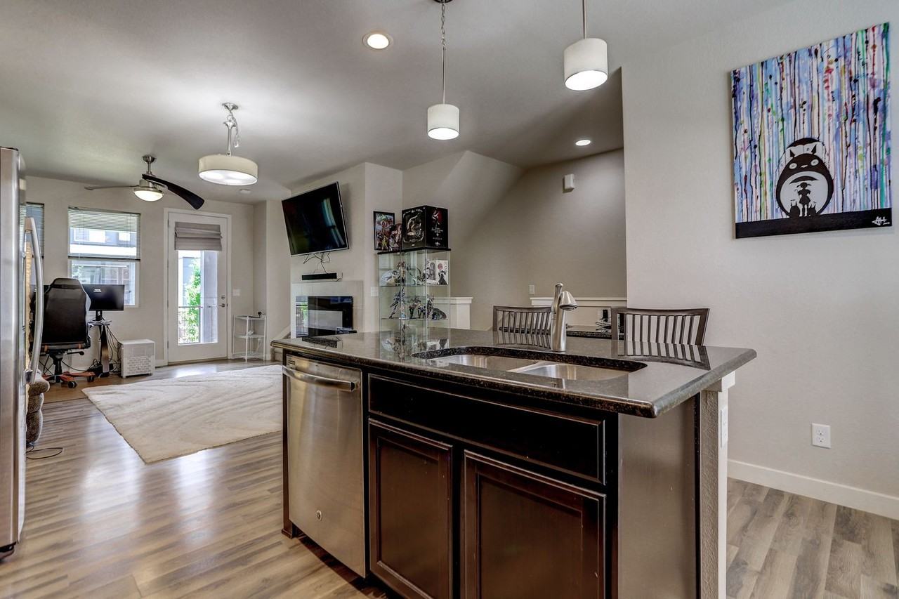 11217 Colony Cir - Photo 7 of 11