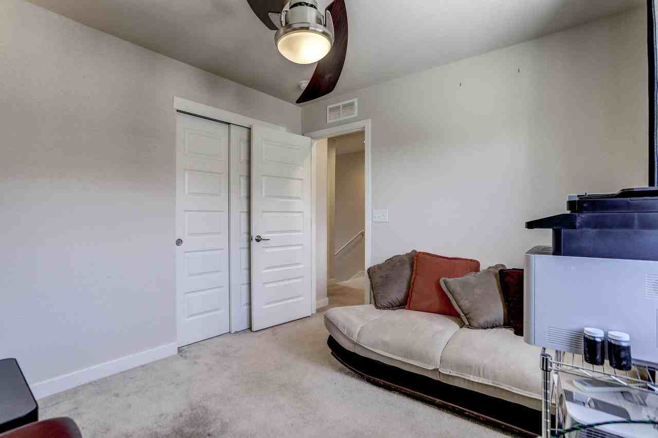 11217 Colony Cir - Photo 2 of 11