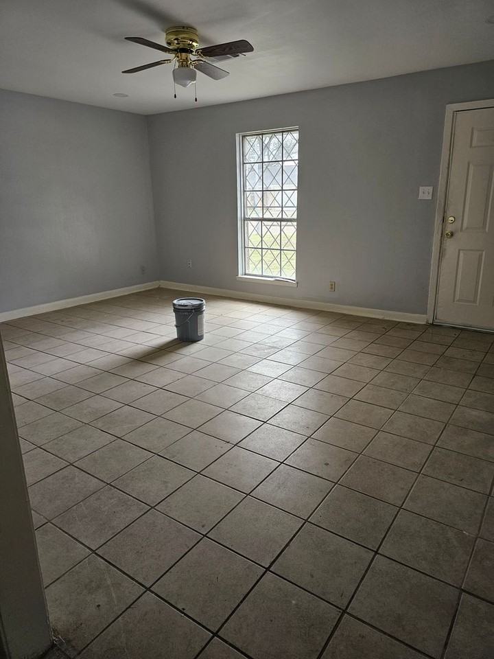 6723 Houston - Photo 5 of 19