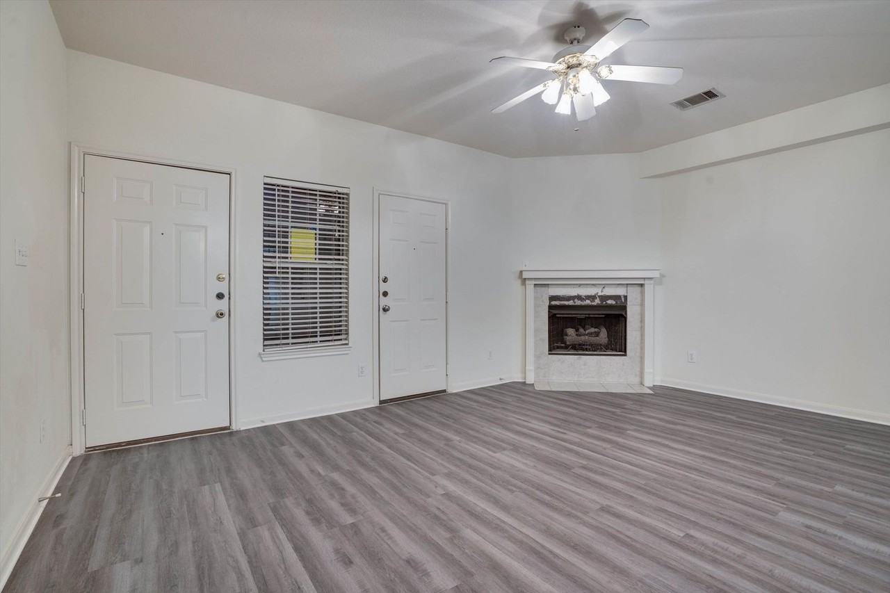 307 Rawhide Loop - Photo 3 of 20