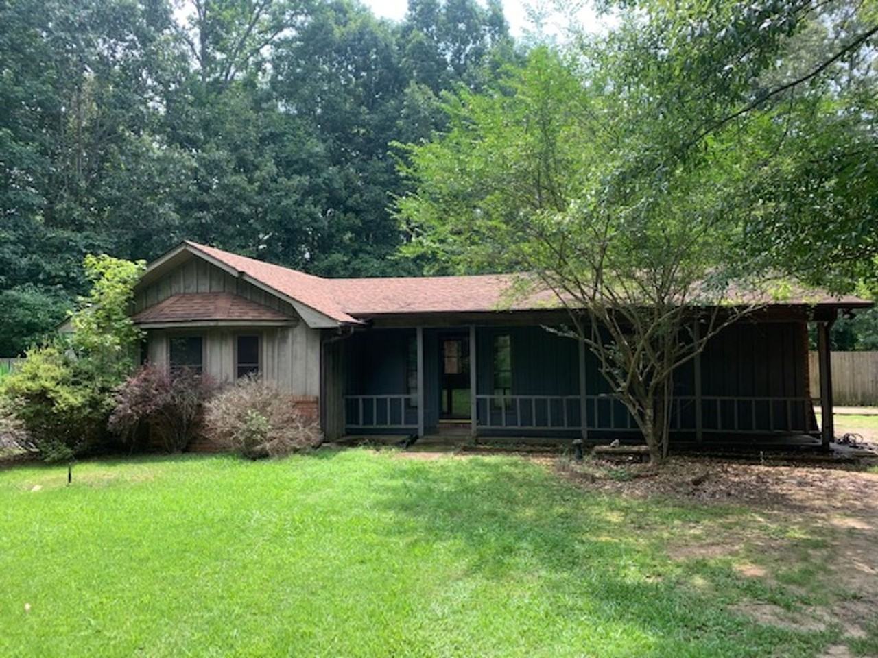 231 County Road 816 - Photo 2 of 13