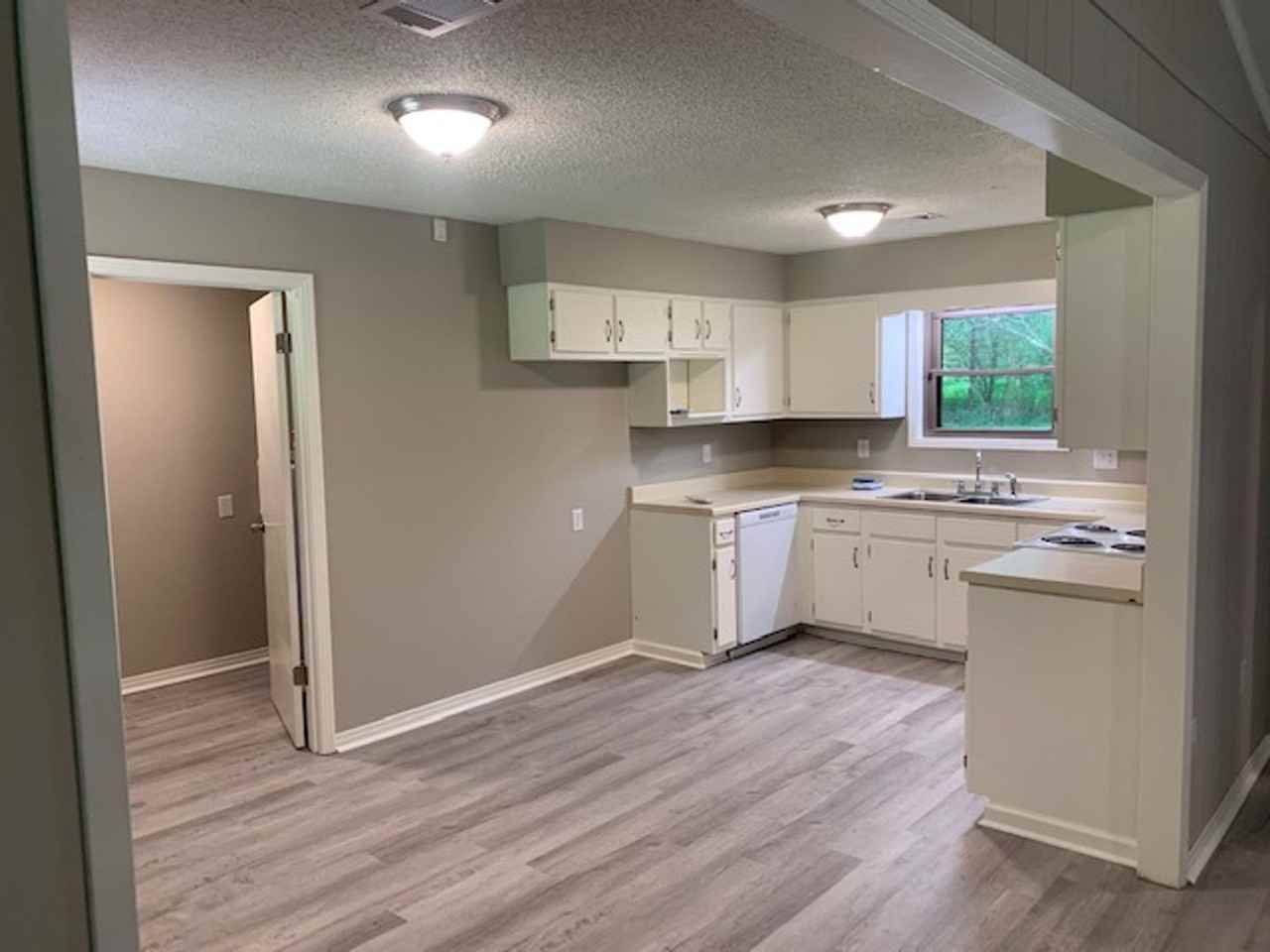 231 County Road 816 - Photo 3 of 13