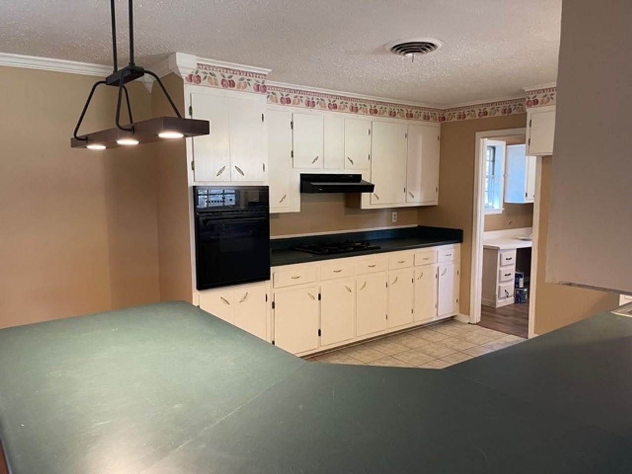 1106 Fillmore Dr - Photo 3 of 17
