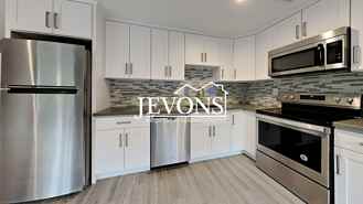 7132 47th Ave SW Seattle, WA 98136 - Photo 1 of 1