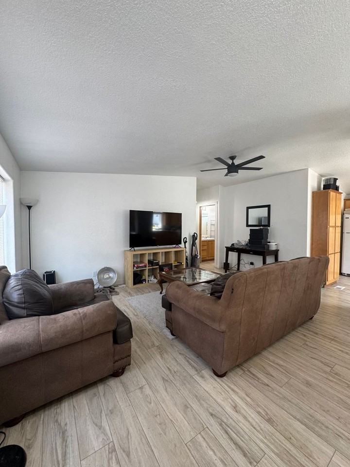 408 Alpine Dr - Photo 4 of 19