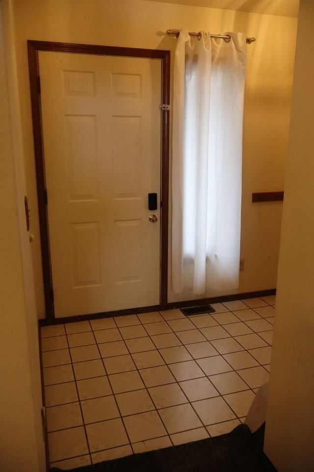 202 Arbour Dr - Photo 3 of 50