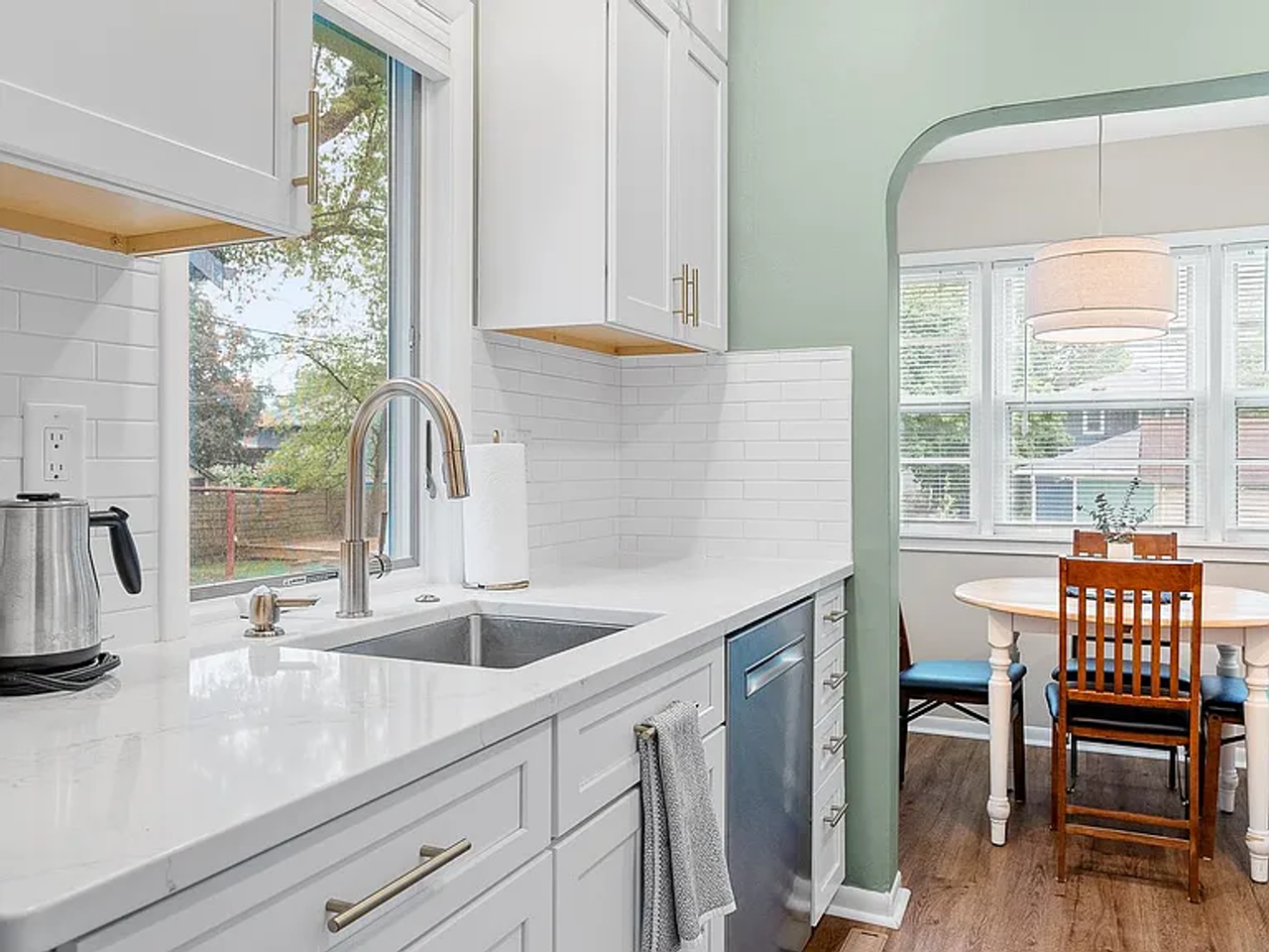 4504 Harriet Ave - Photo 3 of 25